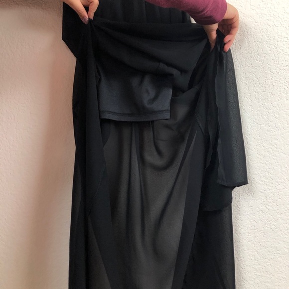 ASTR Maxi Black Dress With Front Slits XS NWT - Picture 3 of 8